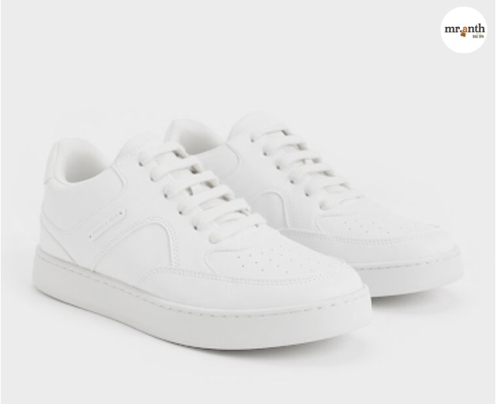Xác định chất liệu giày Sneaker cần vệ sinh