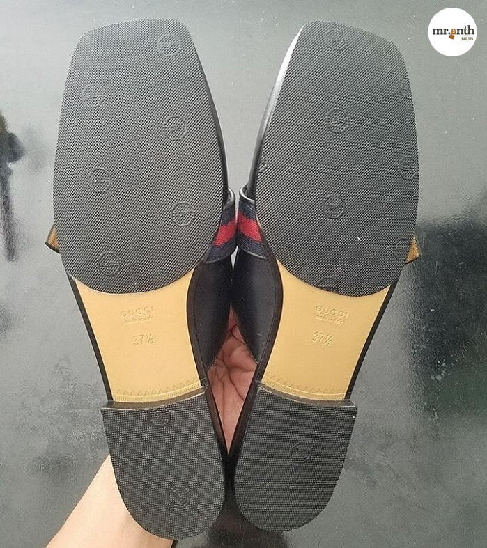 Sửa đế giày bị mòn bằng cách dùng miếng dán đế giày cao su