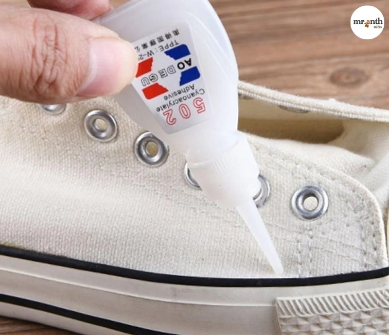 Lưu ý khi dùng keo 502 dán giày