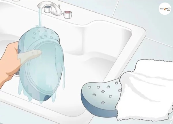 Hướng dẫn vệ sinh giày Crocs