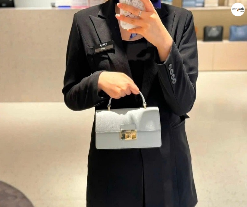 Túi size 19, 20, 21 có to không?