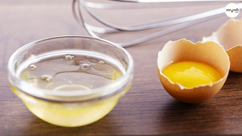 Dùng lòng trắng trứng gà làm sạch ví da