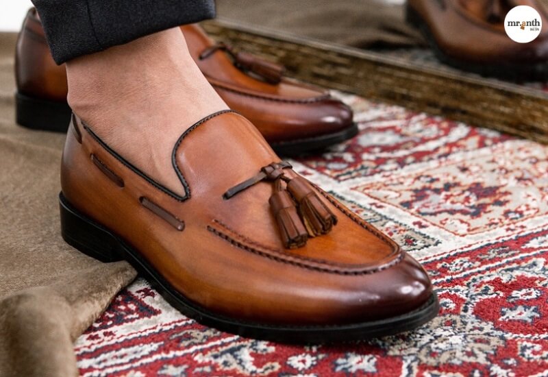 Kiểu giày Loafer không cần mang tất