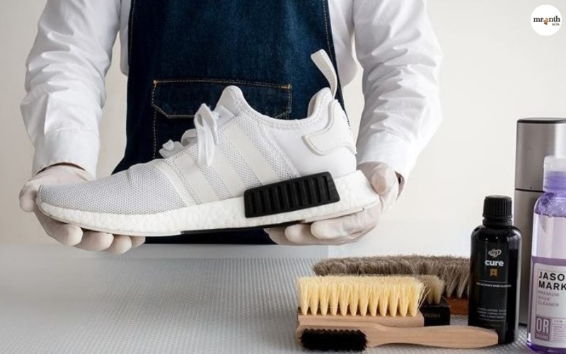 Cách giặt giày Adidas da lộn