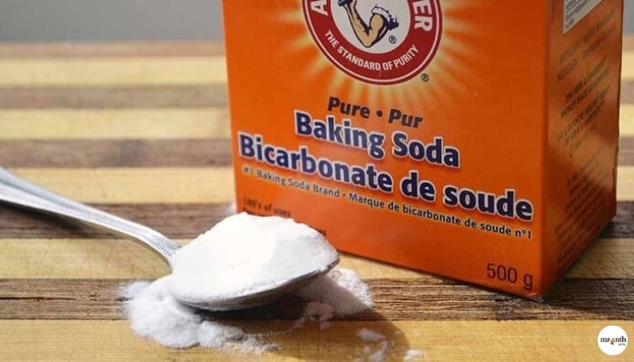 Vệ sinh giày Stan Smith bằng cách sử dụng baking Soda