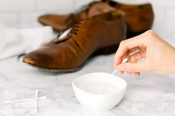 Sử dụng hỗn hợp baking soda và bột talc